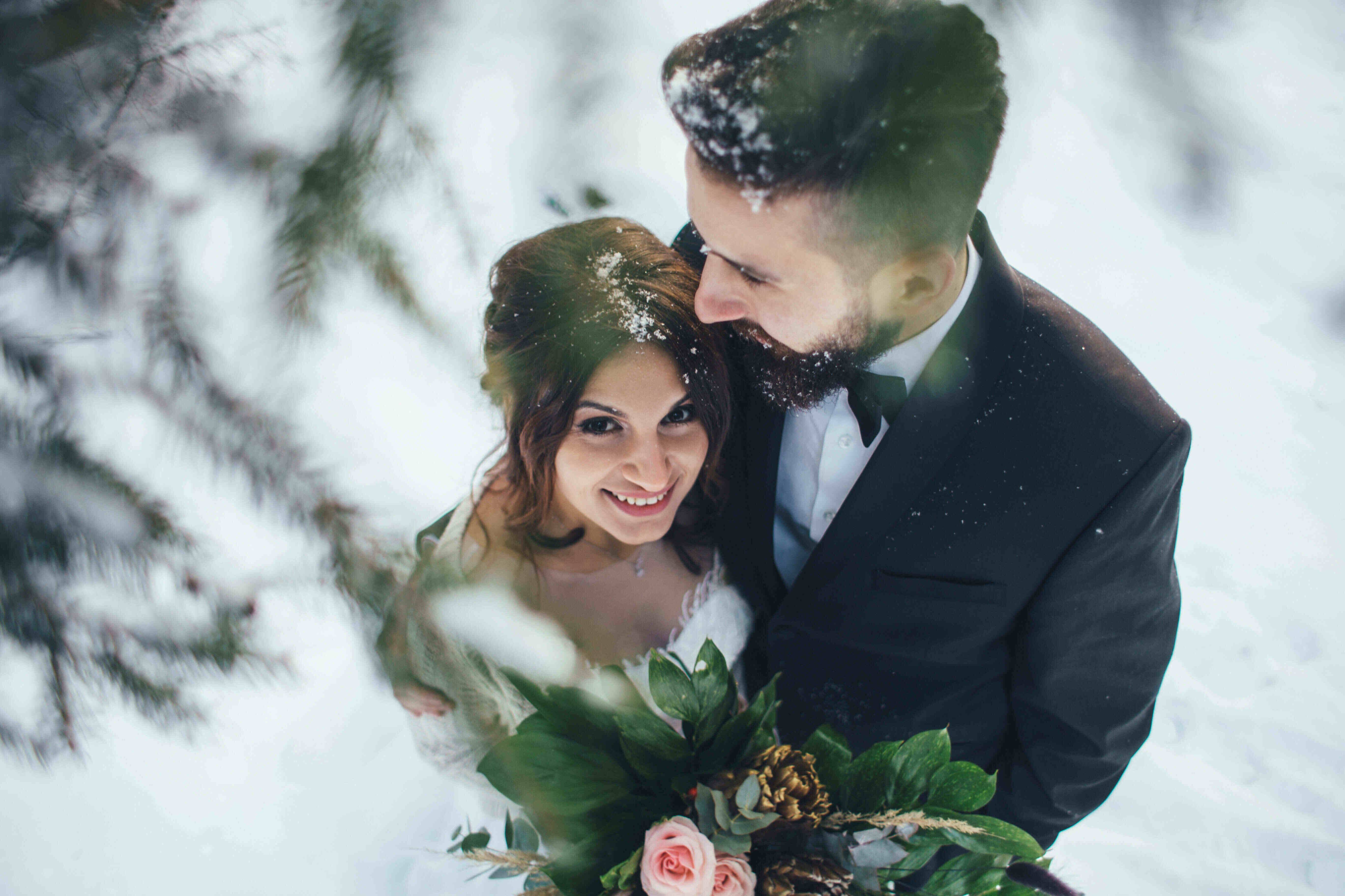 getting married in the winter